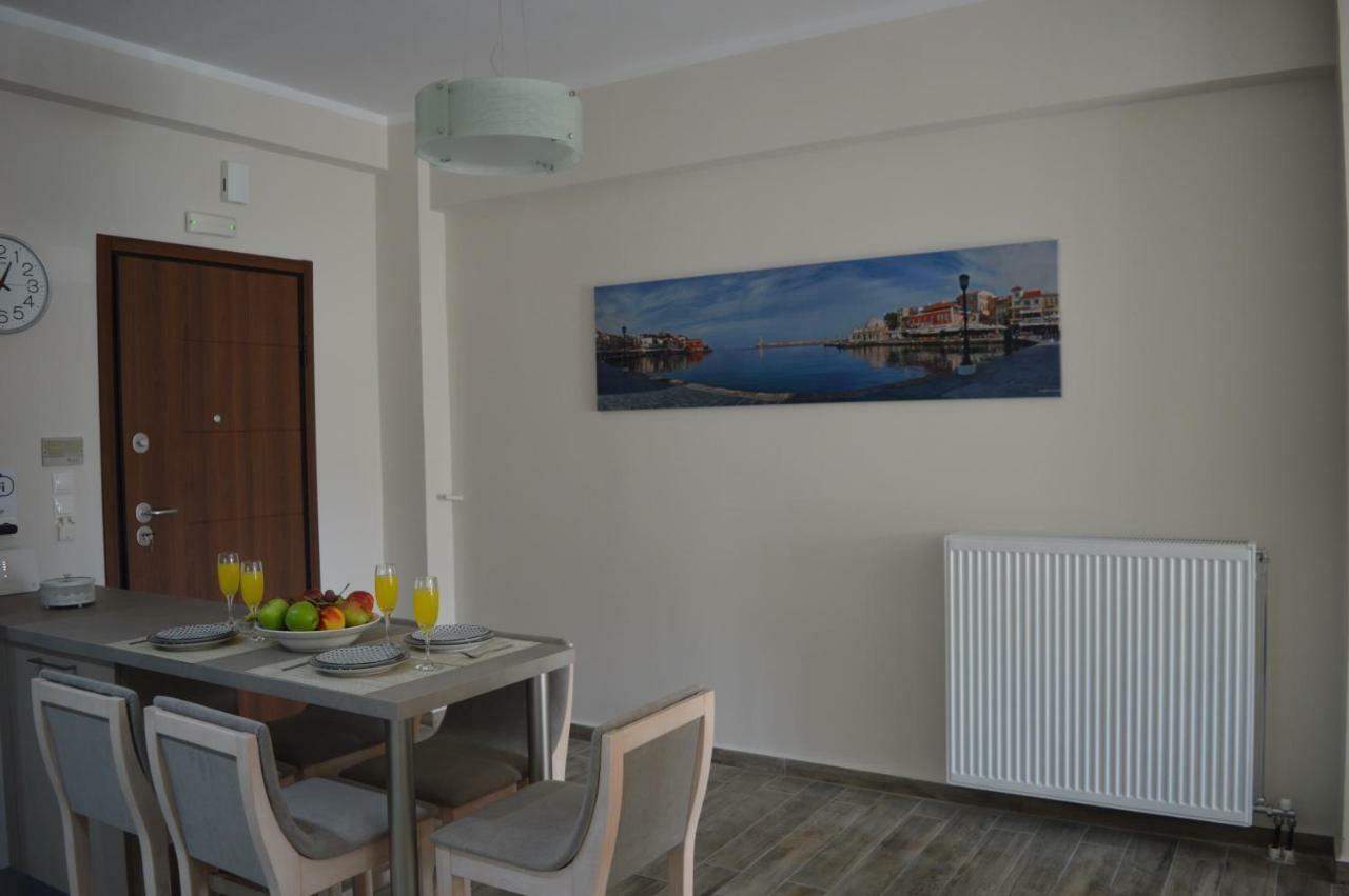 Botonis Bright Spacious Apartment Chrissi Akti Chania Exterior foto