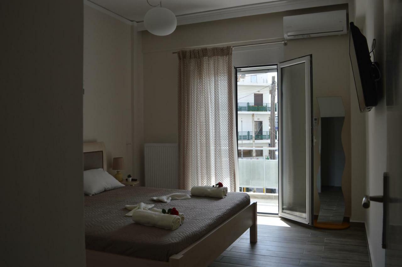 Botonis Bright Spacious Apartment Chrissi Akti Chania Exterior foto
